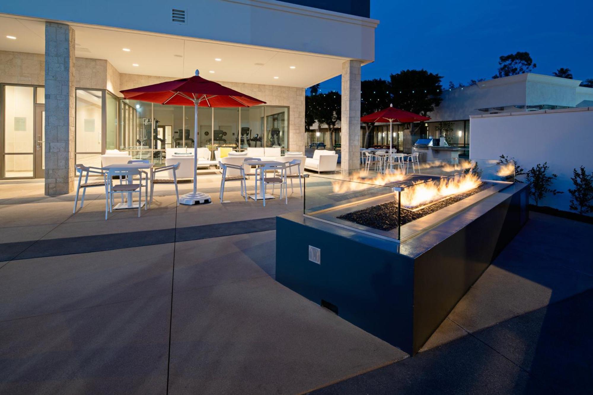 Holiday Inn Long Beach - Airport By Ihg Kültér fotó